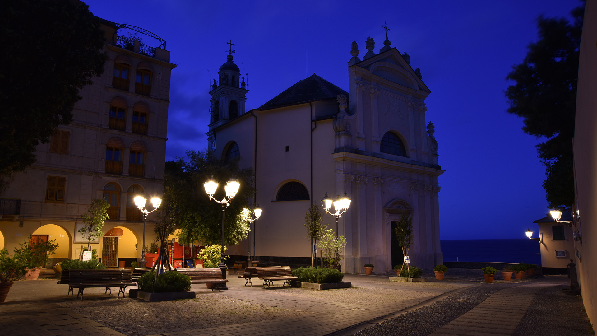 Refitting in the seaside town of Bogliasco