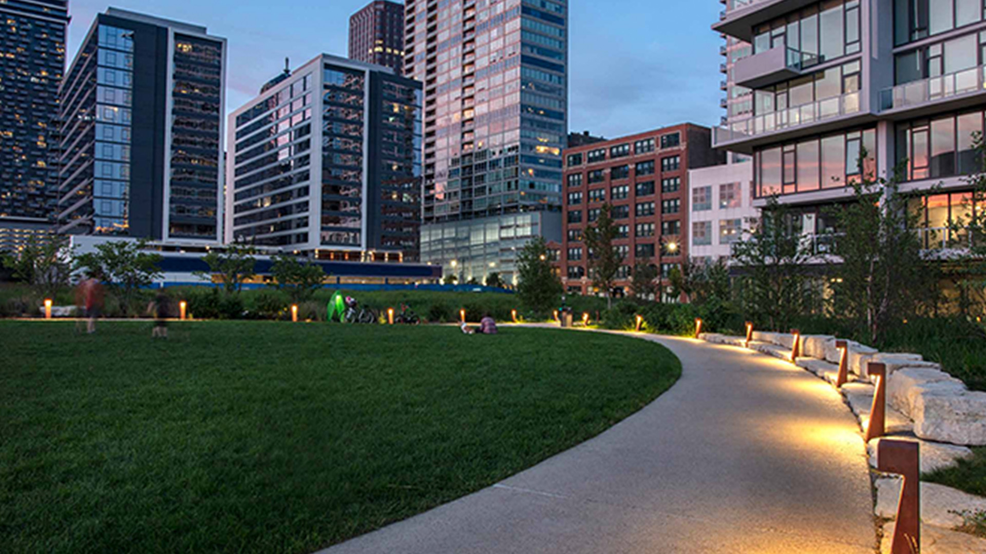 Un nuevo bolardo para Chicago Riverline