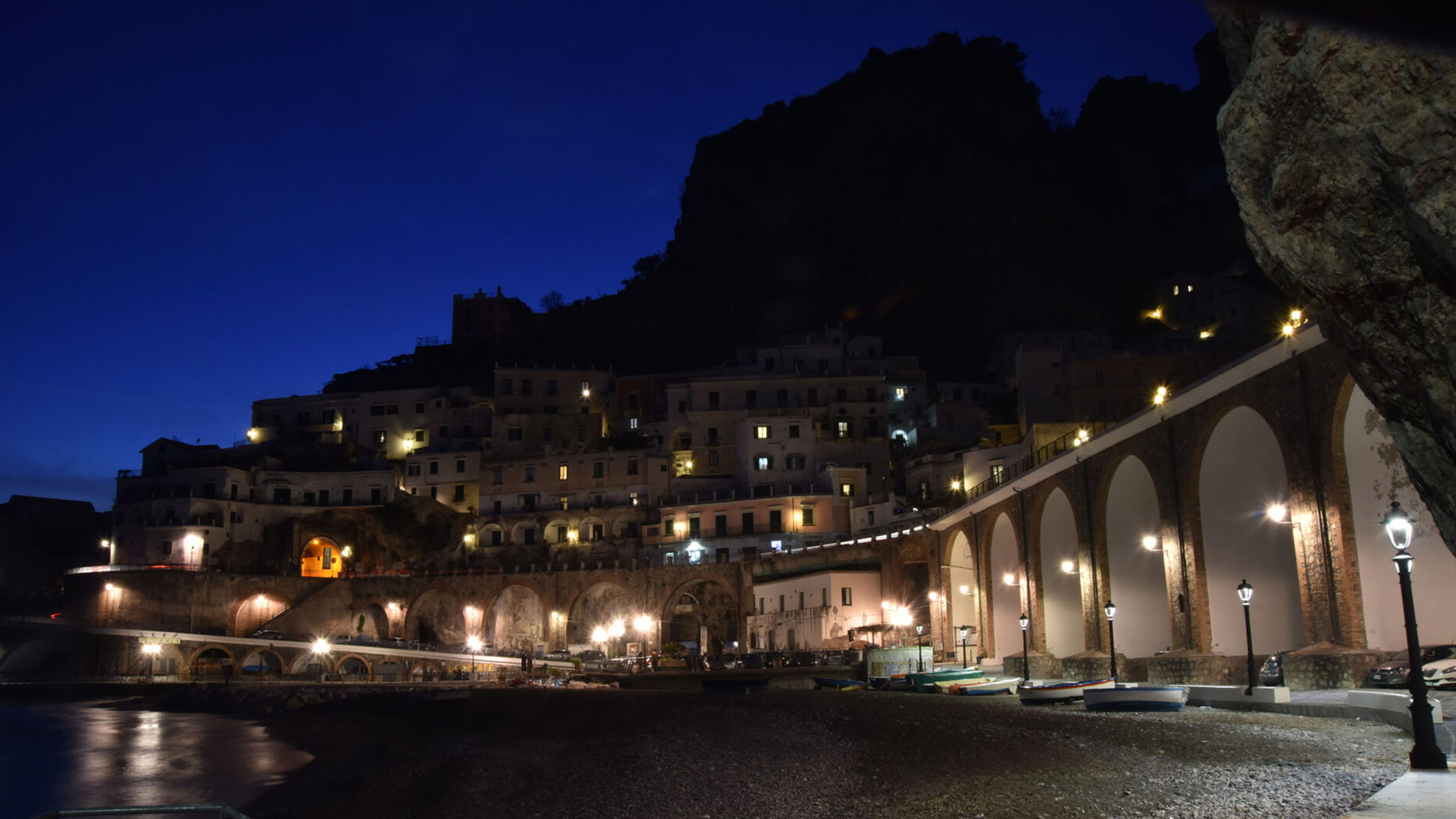 Costa de Amalfi: iluminada con nuestras luminarias desde 1973