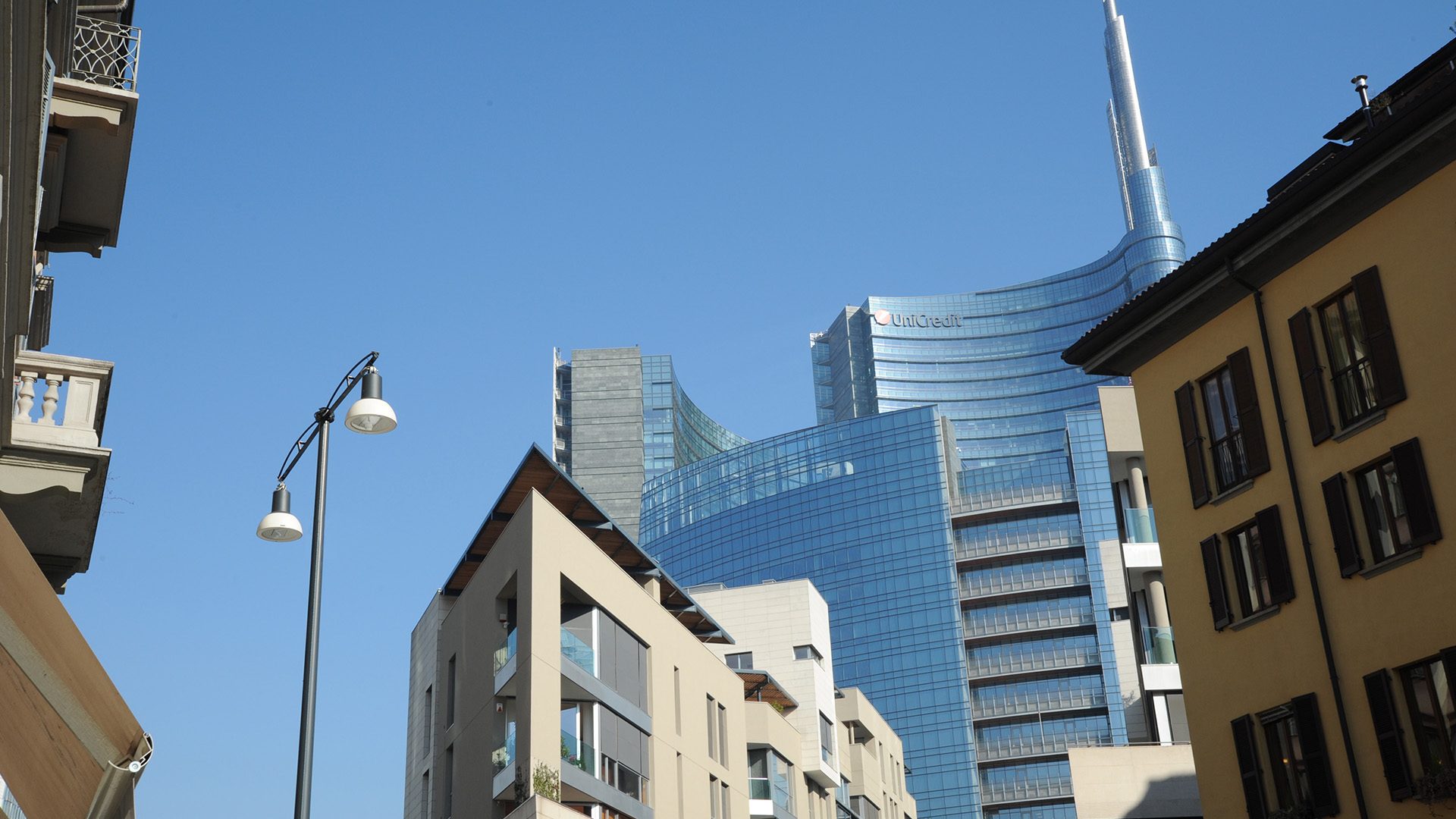 New light for Milan.