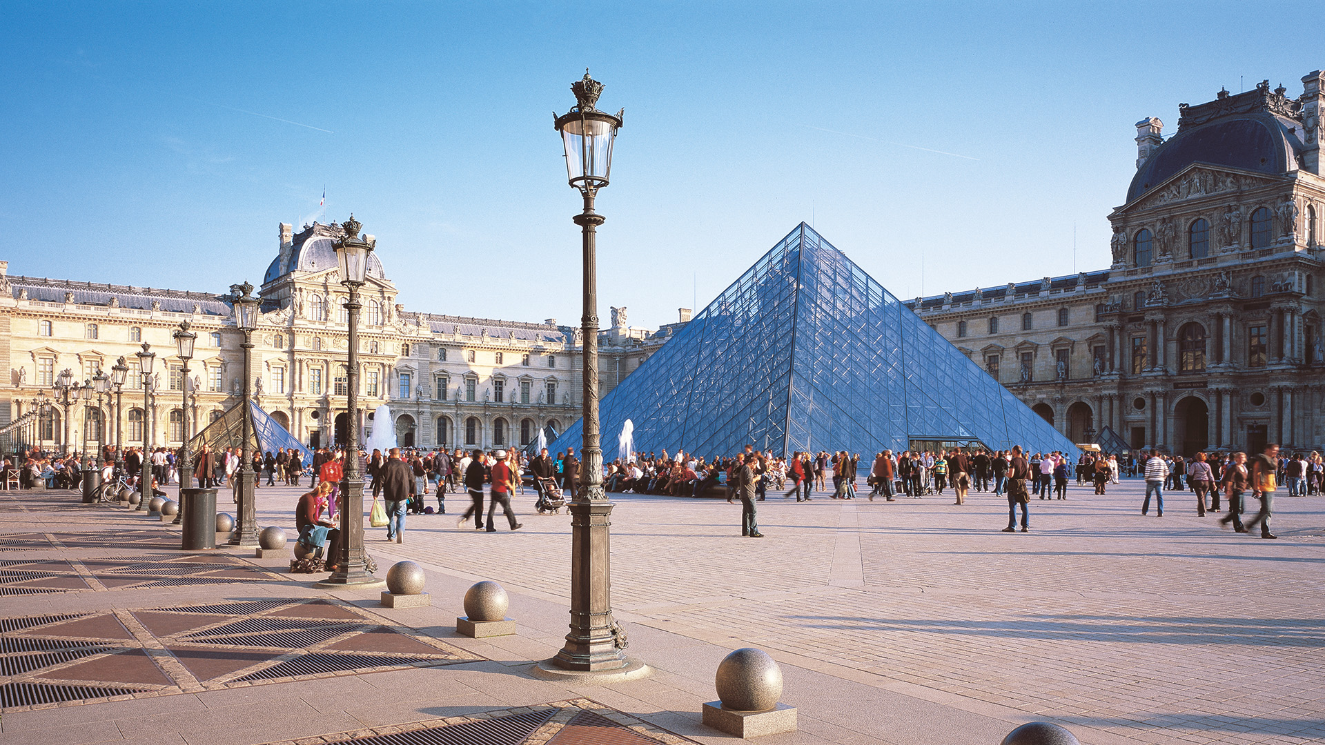 Trabajos de restauración en la Cour du Roi de France